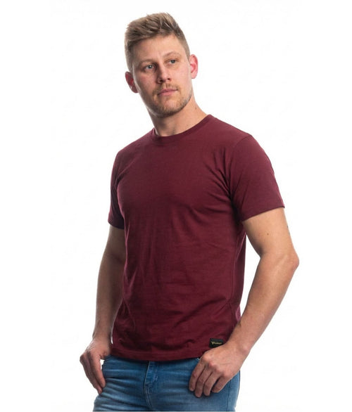 Camiseta Algodão Etiqueta Bordô Harmony